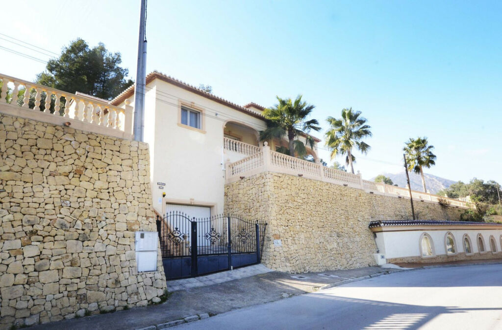 Detached Villa Calpe Alicante - image 27