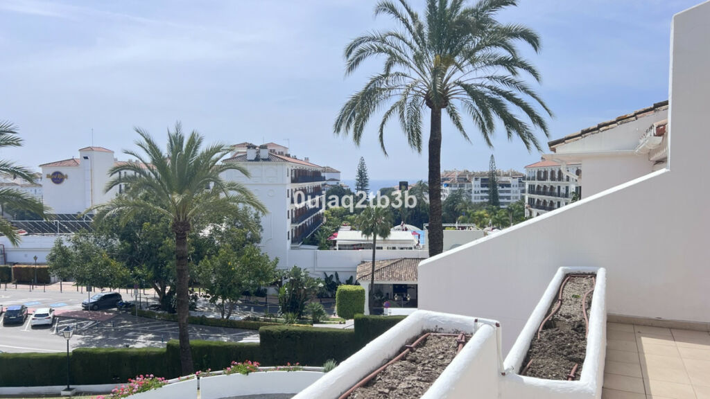 Duplex Nueva Andalucía Málaga - image 6