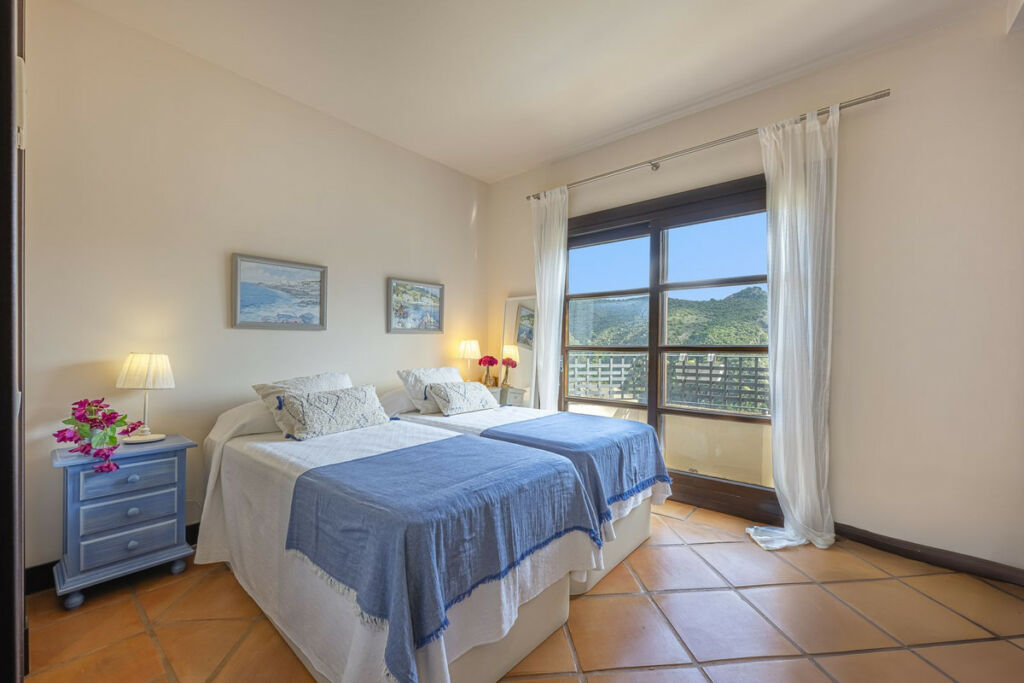 Semi-Detached House Benahavís Málaga - image 24