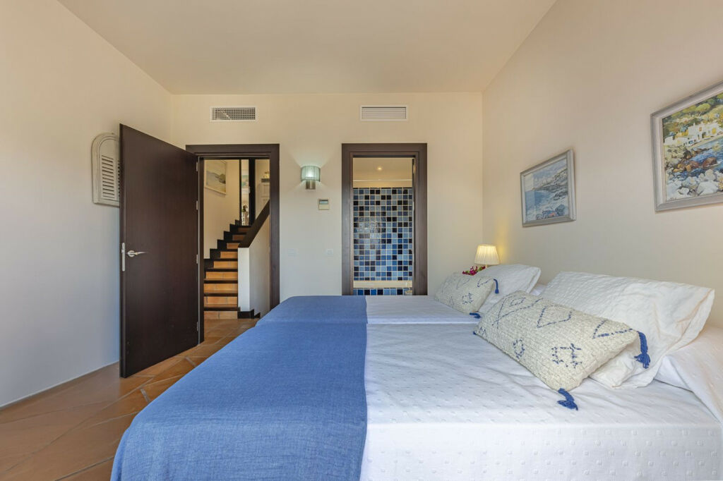 Semi-Detached House Benahavís Málaga - image 25