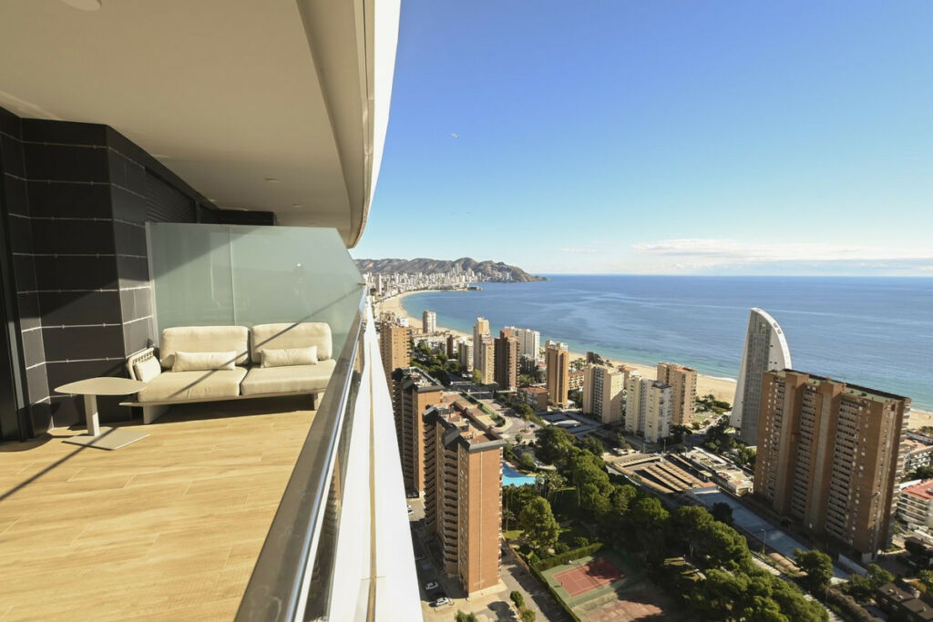 Middle Floor Apartment Benidorm Alicante - image 28