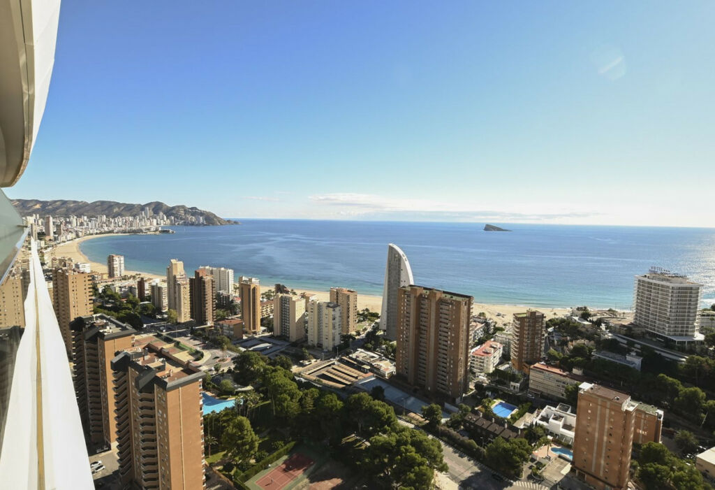 Middle Floor Apartment Benidorm Alicante - image 29