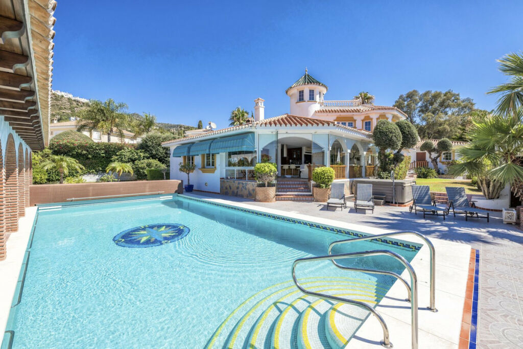 Detached Villa Benalmadena Costa Málaga - image 2