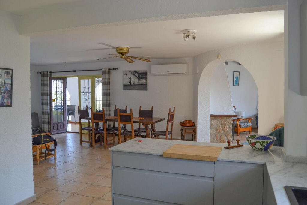 Detached Villa Pedreguer Alicante - image 3