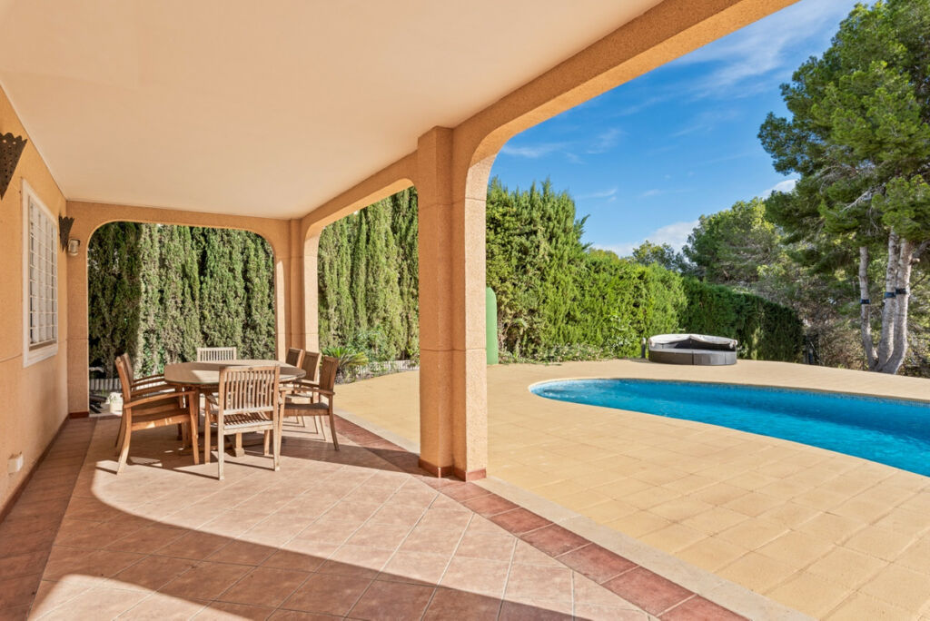 Detached Villa Los Balcones Alicante - image 3