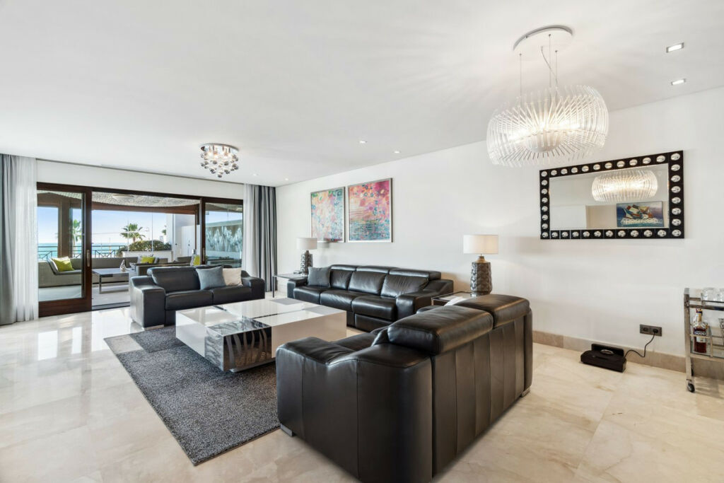Penthouse Estepona Málaga - image 3