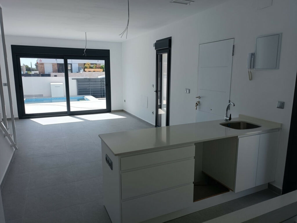 Semi-Detached House Daya Nueva Alicante - image 3