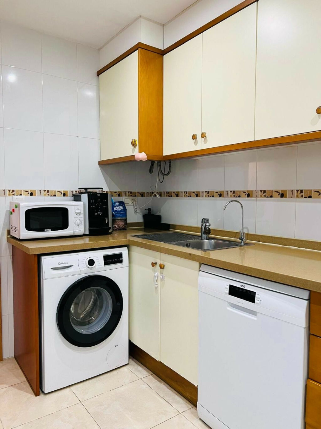 Middle Floor Apartment Moraira Alicante - image 3