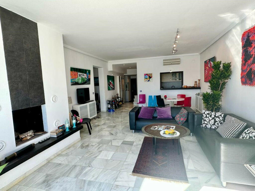 Penthouse Puerto Banús Málaga - image 3