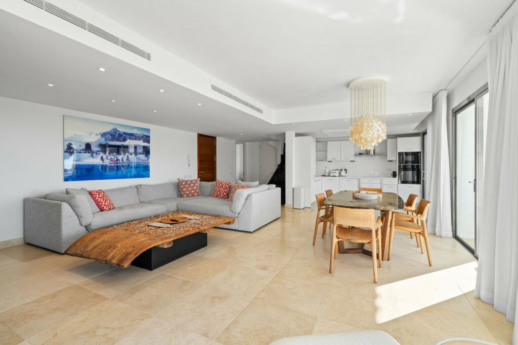 Penthouse Duplex Los Flamingos Málaga - image 4