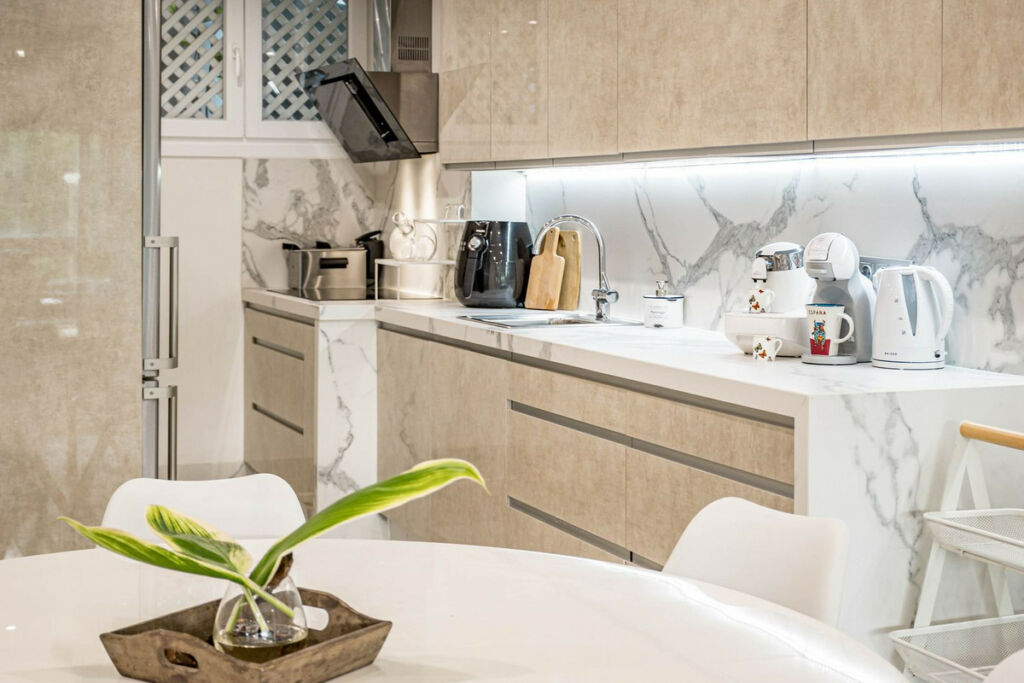 Ground Floor Apartment Puerto Banús Málaga - image 3