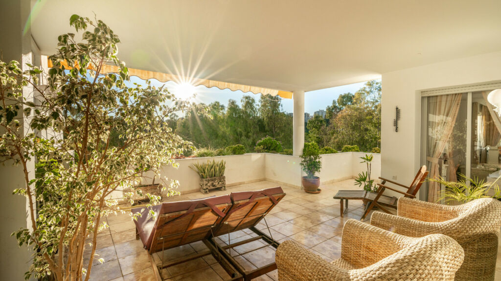 Ground Floor Apartment Guadalmina Alta Málaga - image 3