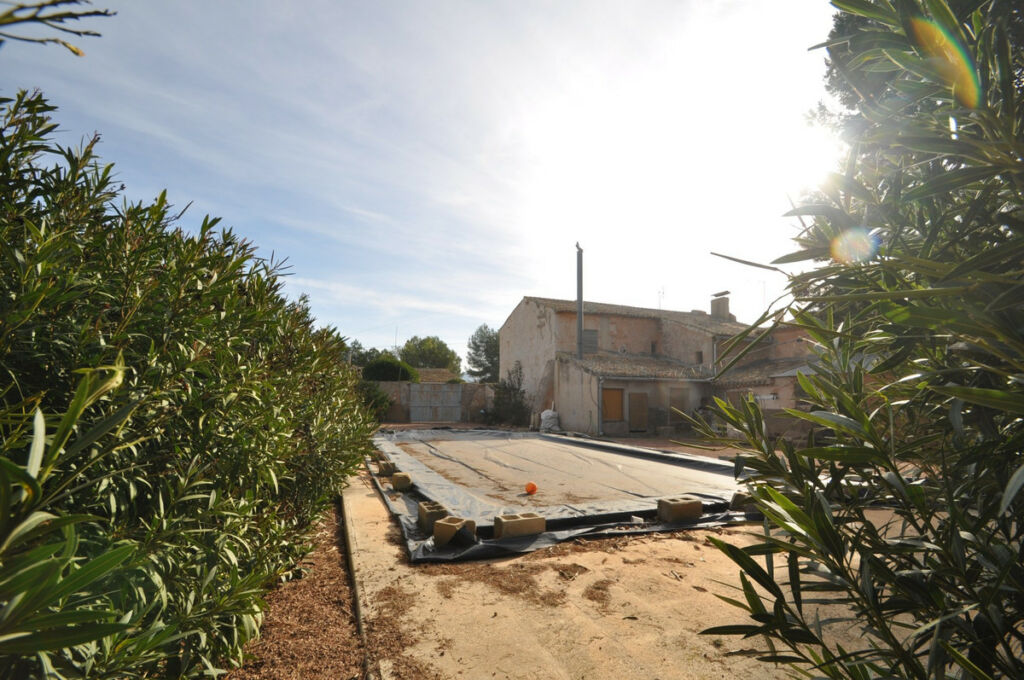 Townhouse Pinoso Alicante - image 3