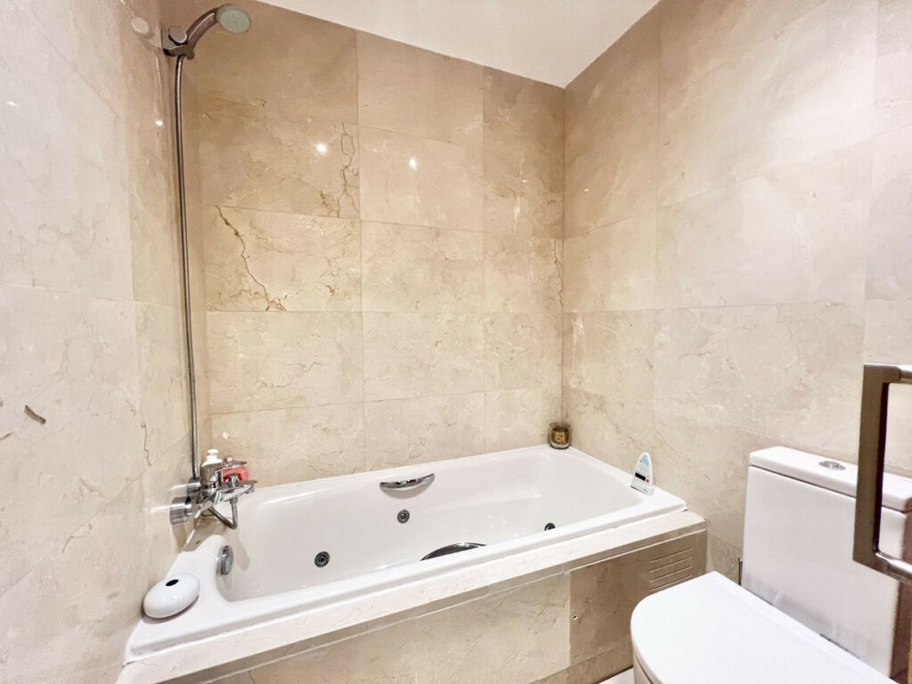 Townhouse Estepona Málaga - image 30
