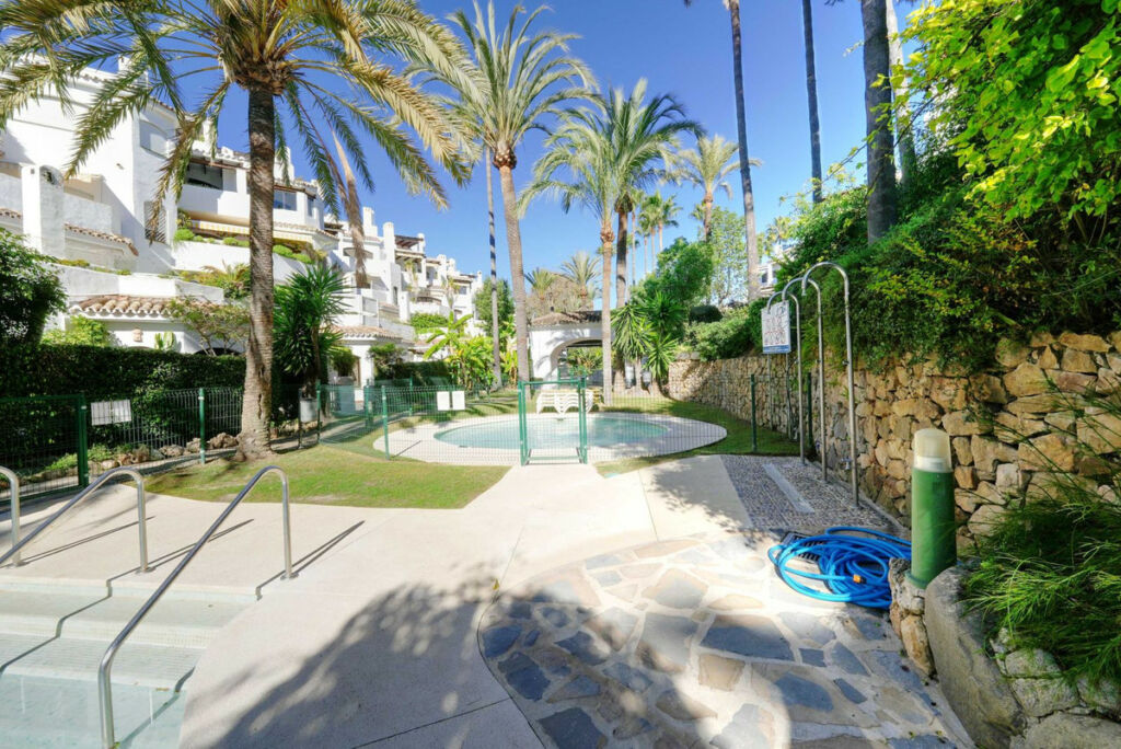 Penthouse Duplex Elviria Málaga - image 28
