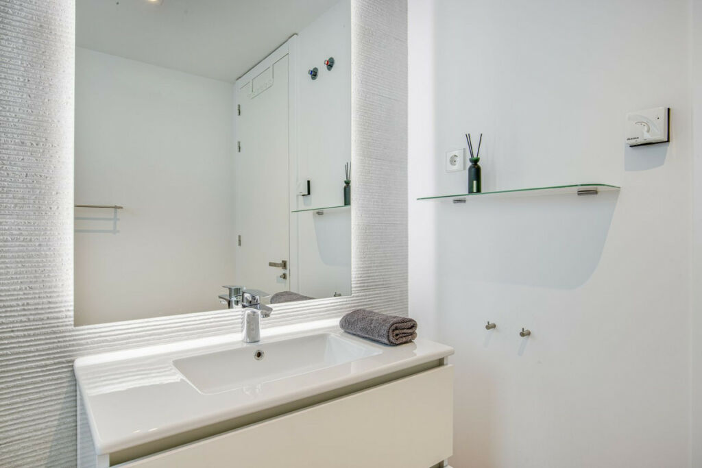 Top Floor Apartment Estepona Málaga - image 32