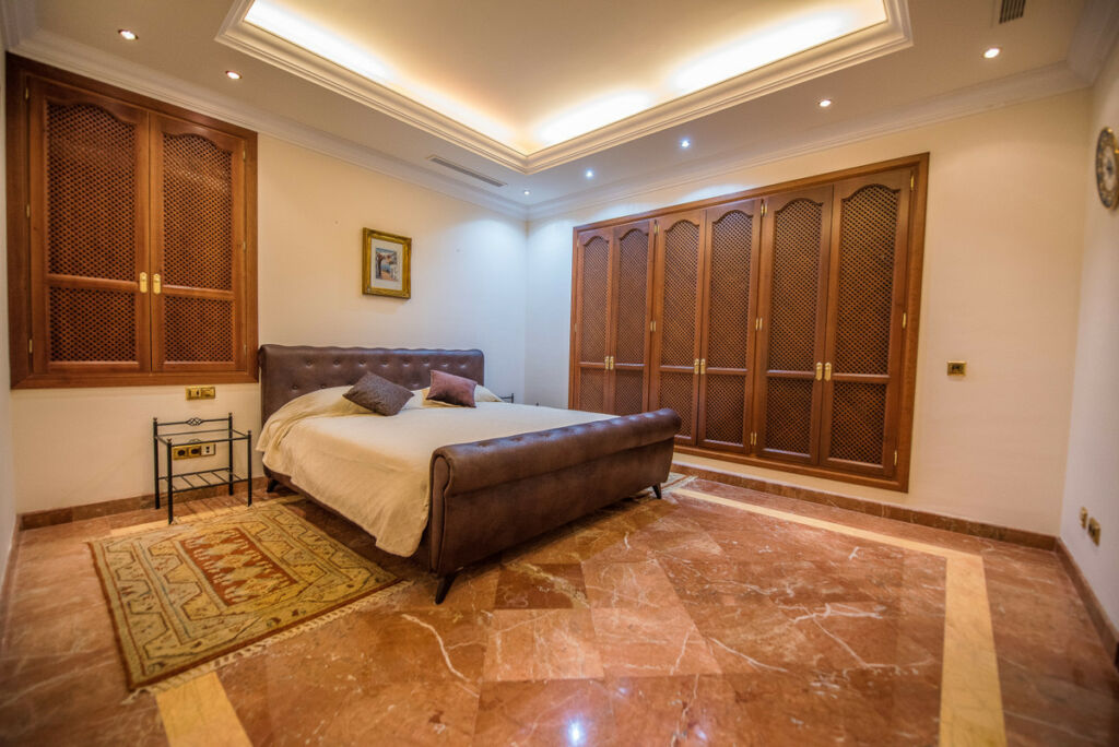 Detached Villa La Zagaleta Málaga - image 33