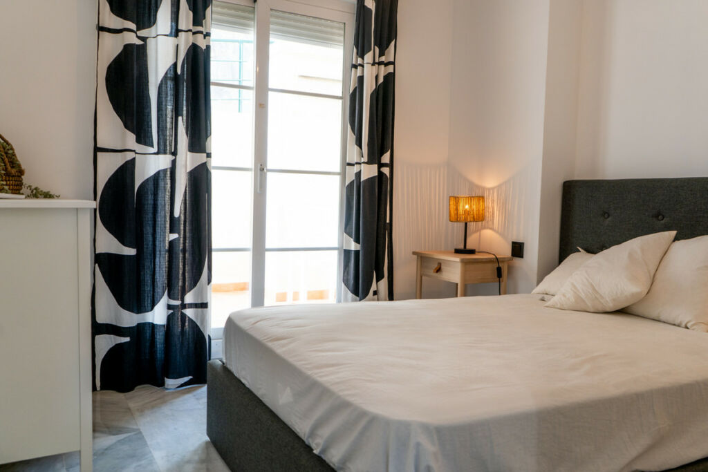 Middle Floor Apartment Nueva Andalucía Málaga - image 33
