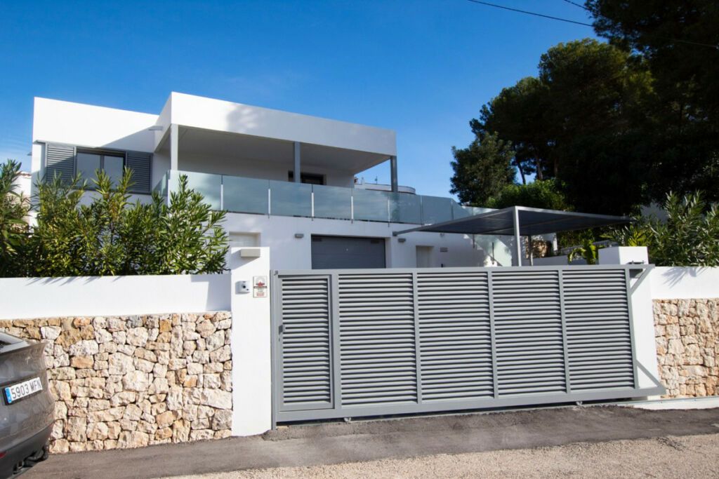 Detached Villa La Fustera Alicante - image 34