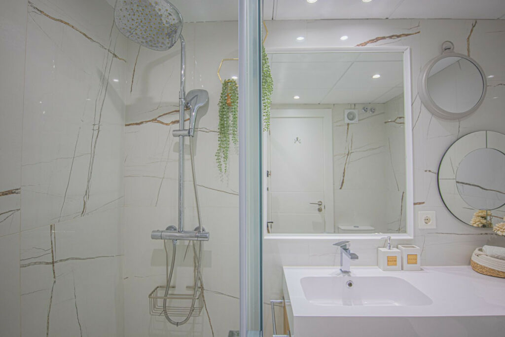 Middle Floor Apartment Estepona Málaga - image 34