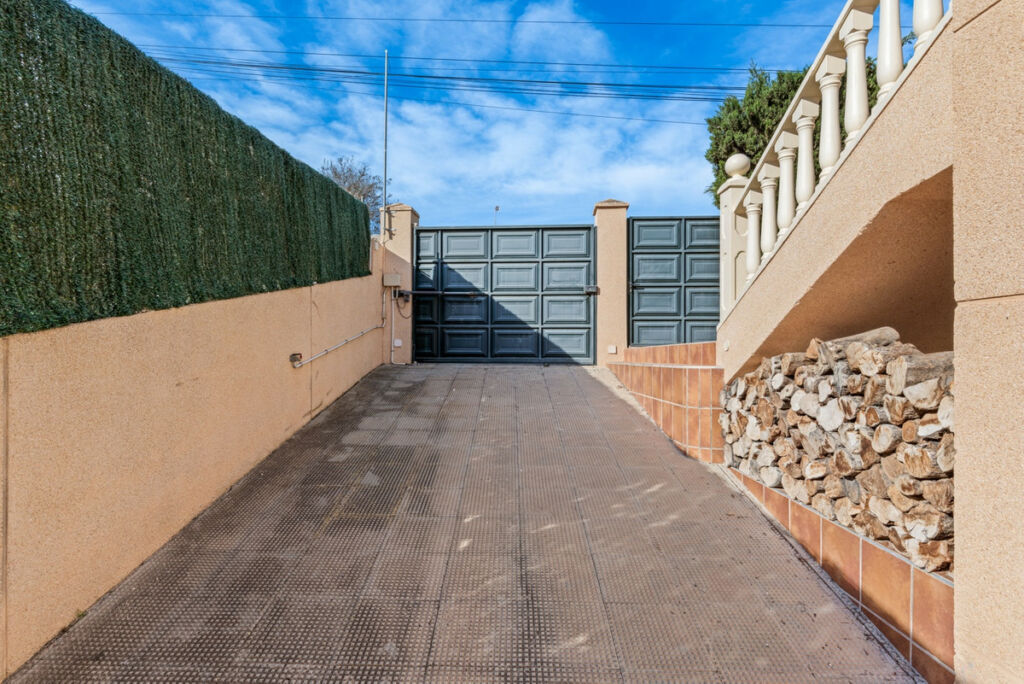Detached Villa Los Balcones Alicante - image 36