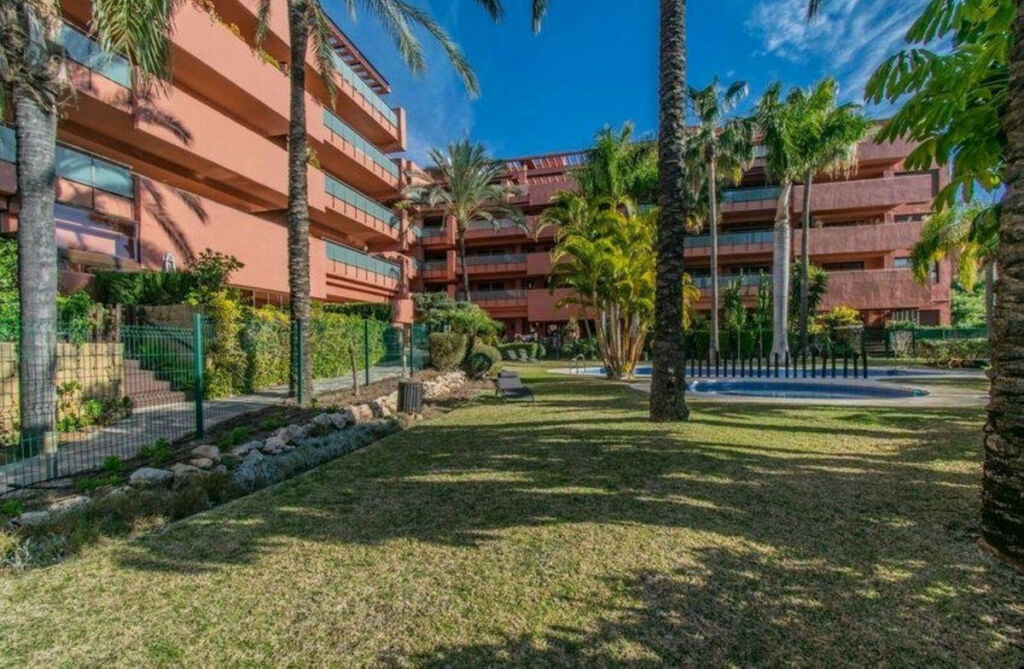 Penthouse Duplex Estepona Málaga - image 36