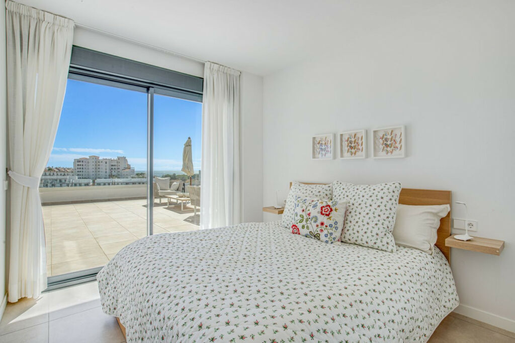 Top Floor Apartment Estepona Málaga - image 37