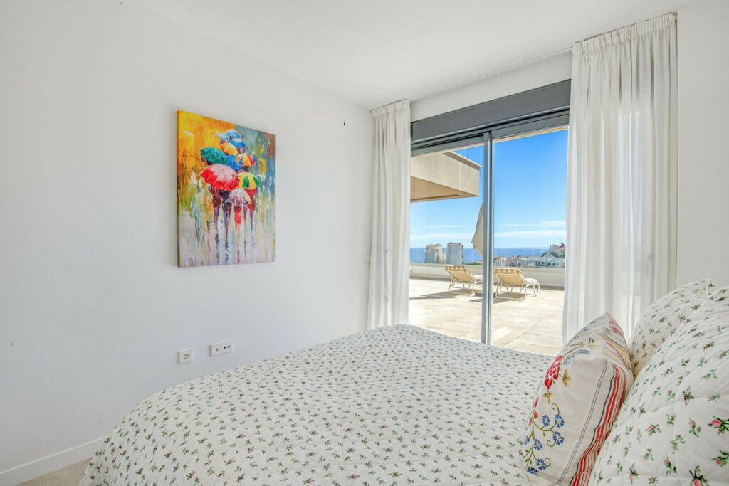 Top Floor Apartment Estepona Málaga - image 39
