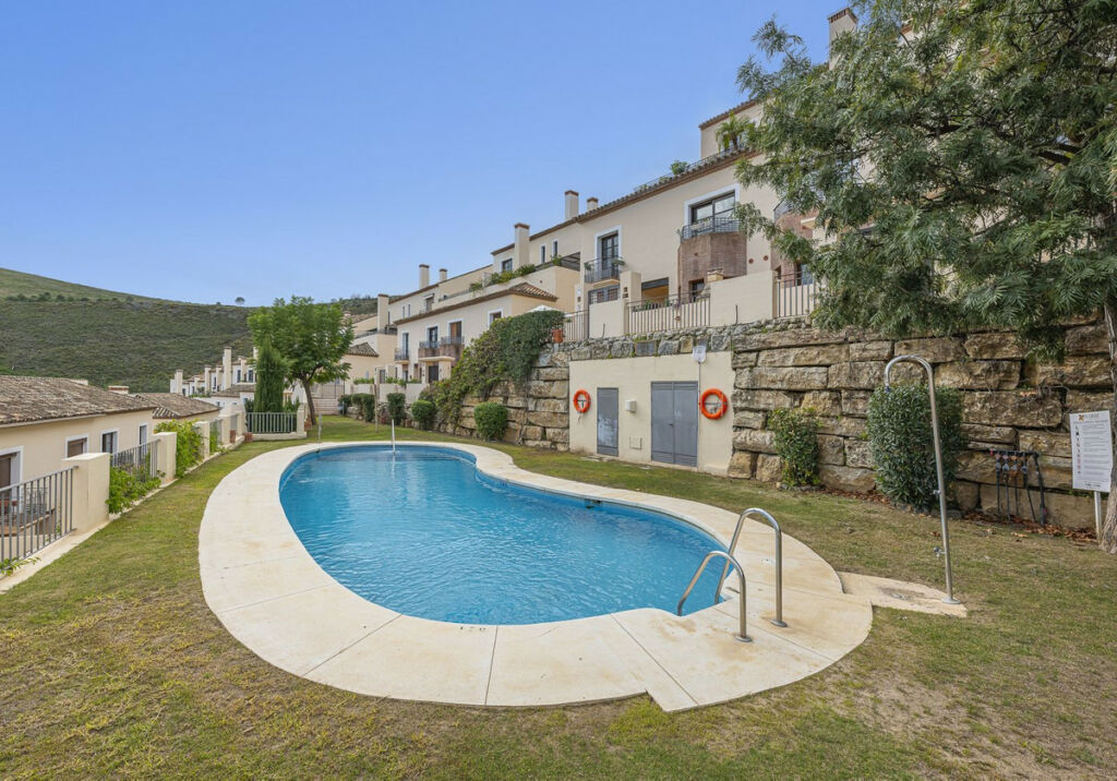 Semi-Detached House Benahavís Málaga - image 2