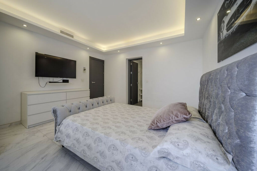 Detached Villa Benalmadena Málaga - image 40