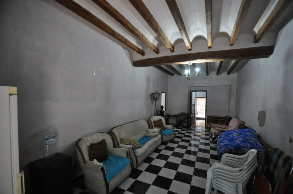 Townhouse Pinoso Alicante - image 4