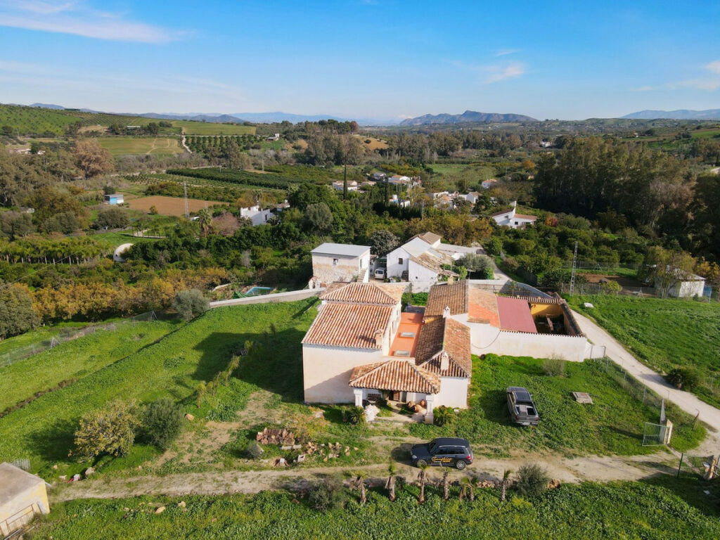 Finca - Cortijo Coín Málaga - image 4