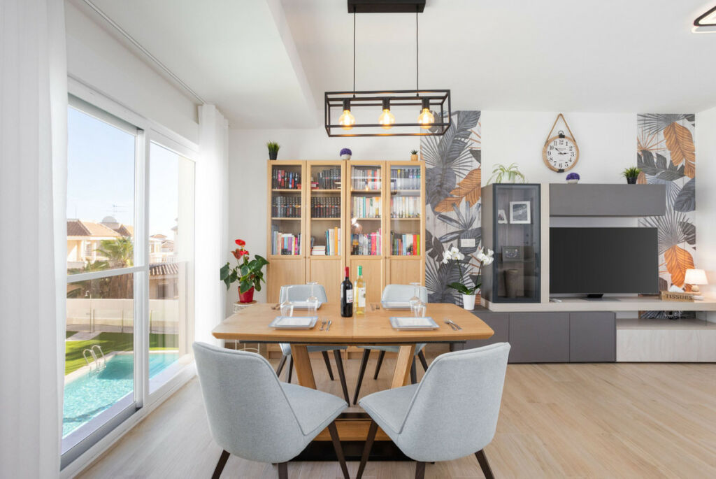 Top Floor Apartment Villamartin Alicante - image 3