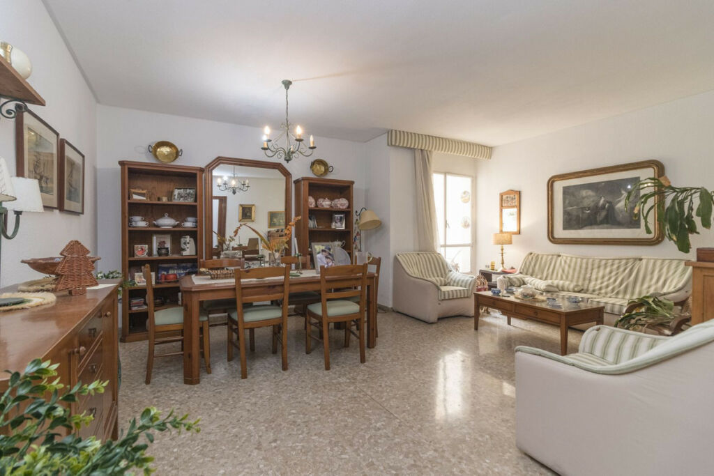 Middle Floor Apartment Málaga Málaga - image 4