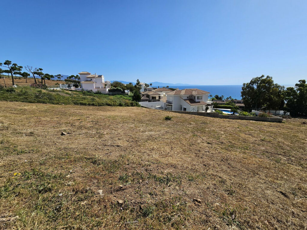 Residential Plot Punta Chullera Málaga - image 4