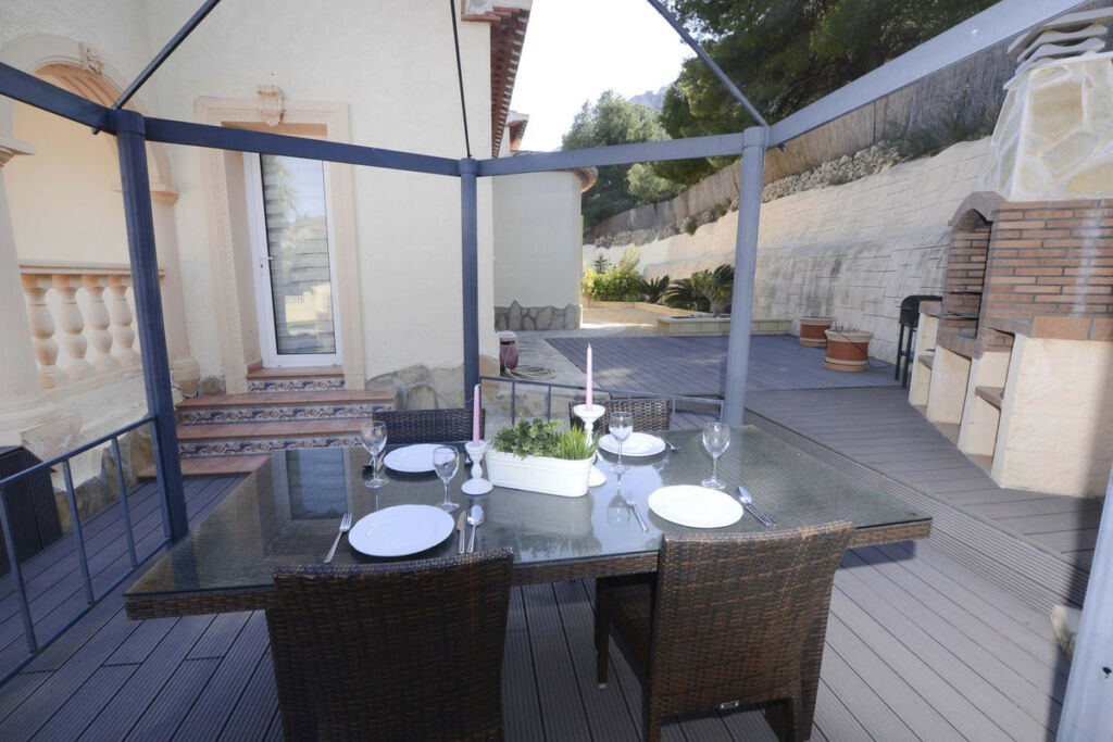 Detached Villa Calpe Alicante - image 4
