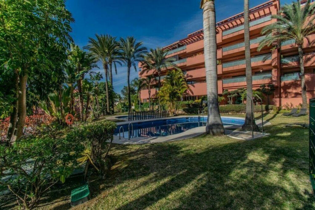 Penthouse Duplex Estepona Málaga - image 5