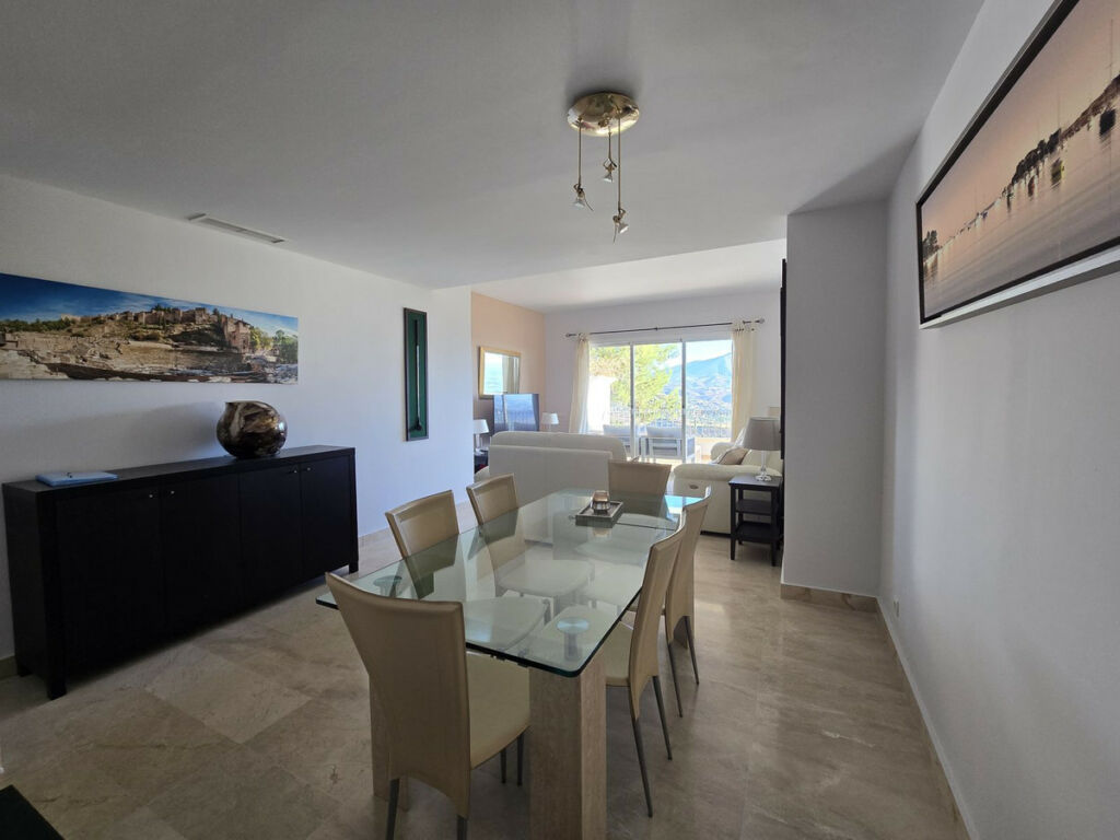 Middle Floor Apartment La Cala Golf Málaga - image 4