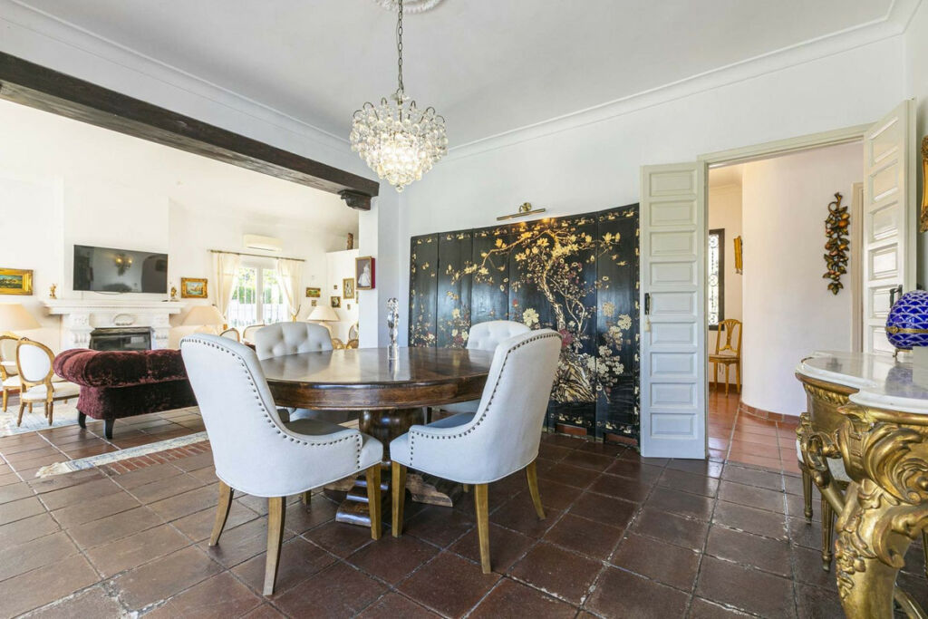 Detached Villa San Pedro de Alcántara Málaga - image 4