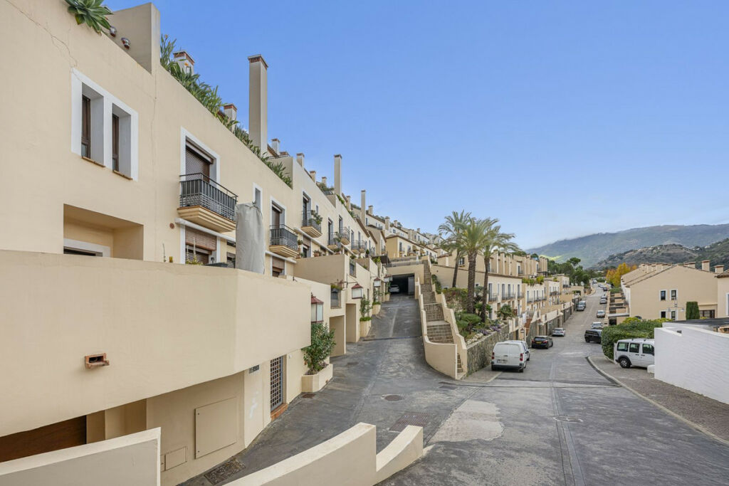 Semi-Detached House Benahavís Málaga - image 36