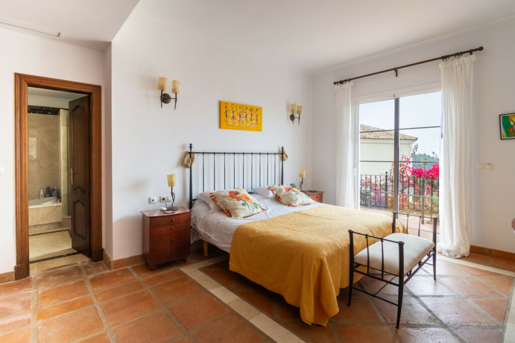 Townhouse Istán Málaga - image 21