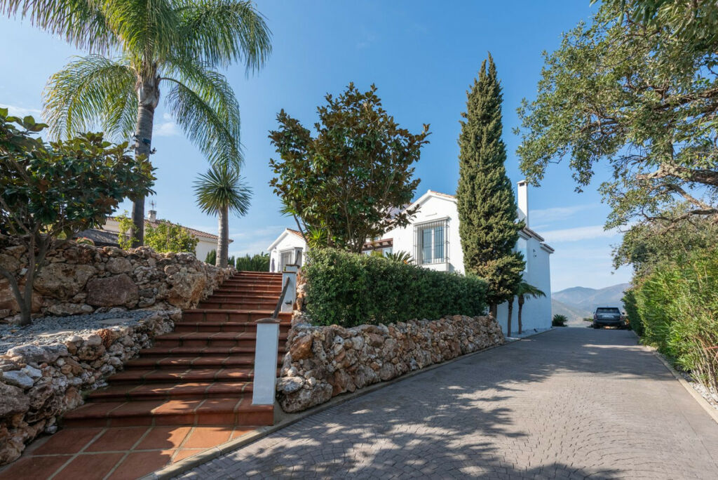 Detached Villa La Mairena Málaga - image 53