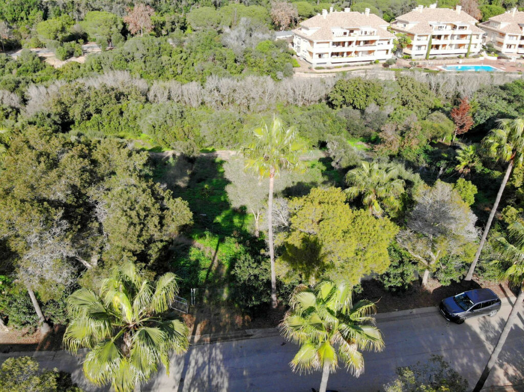 Residential Plot Sotogrande Cádiz - image 5
