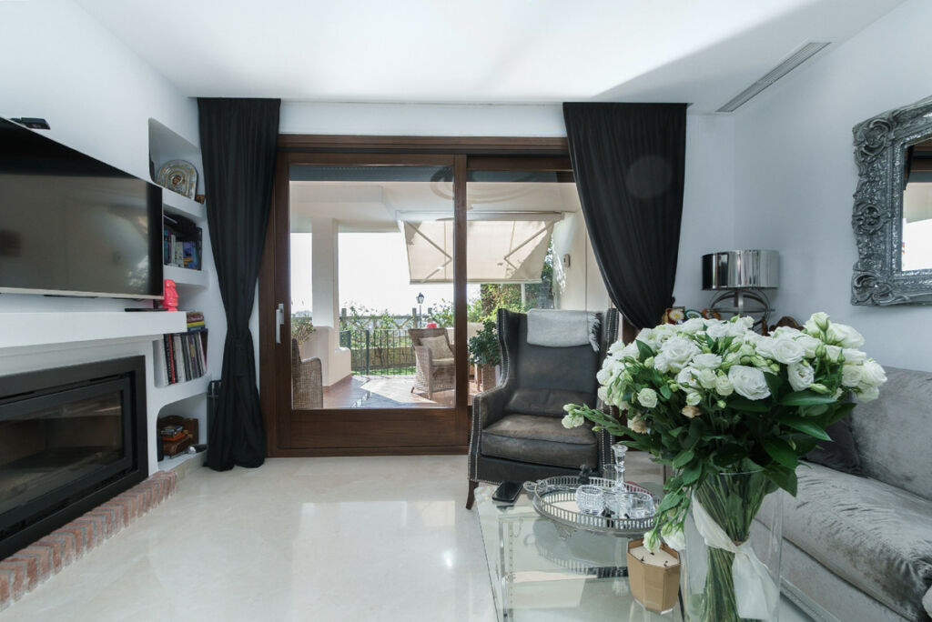 Townhouse Benahavís Málaga - image 5