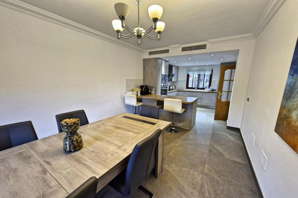 Detached Villa Coín Málaga - image 5