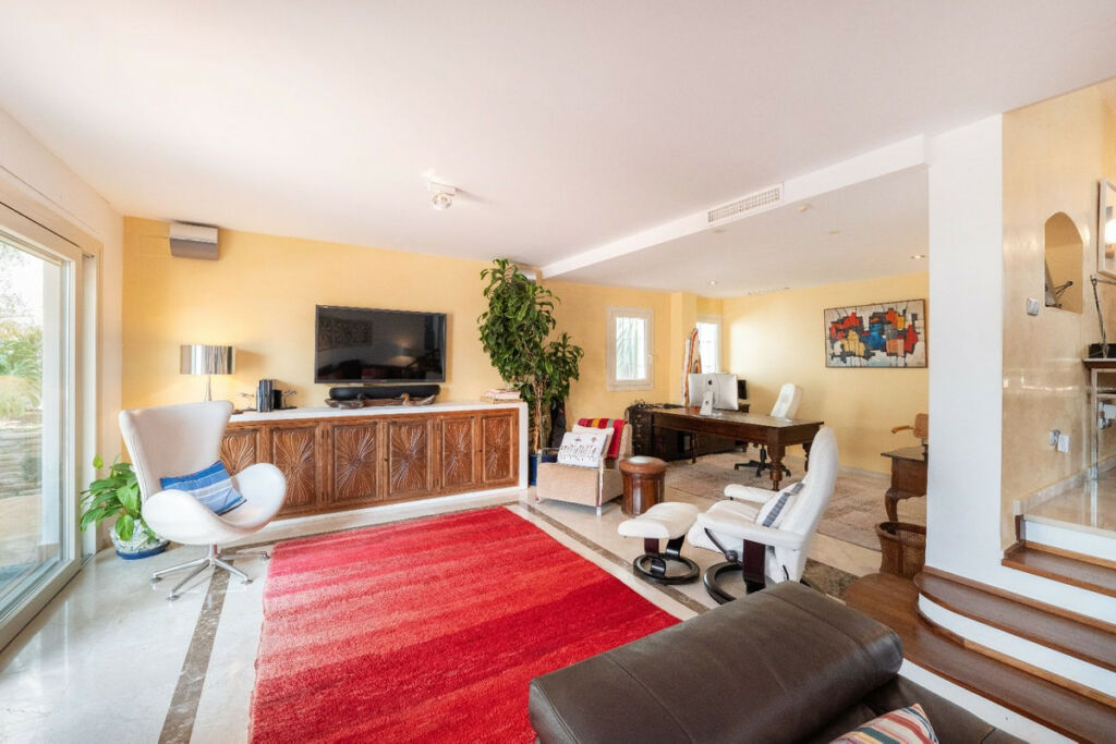 Detached Villa Marbella Málaga - image 5