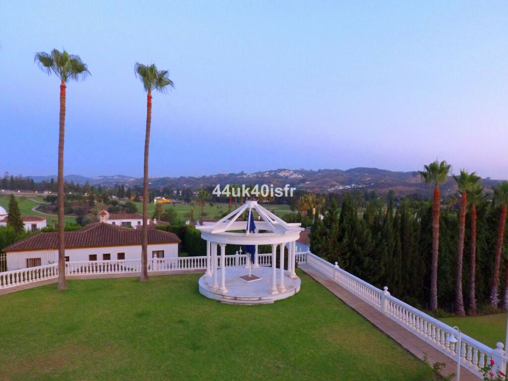 Detached Villa Mijas Golf Málaga - image 5