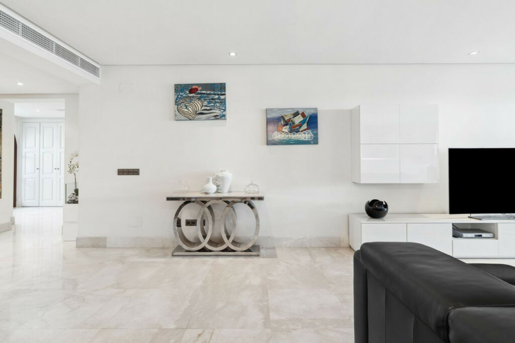 Penthouse Estepona Málaga - image 5