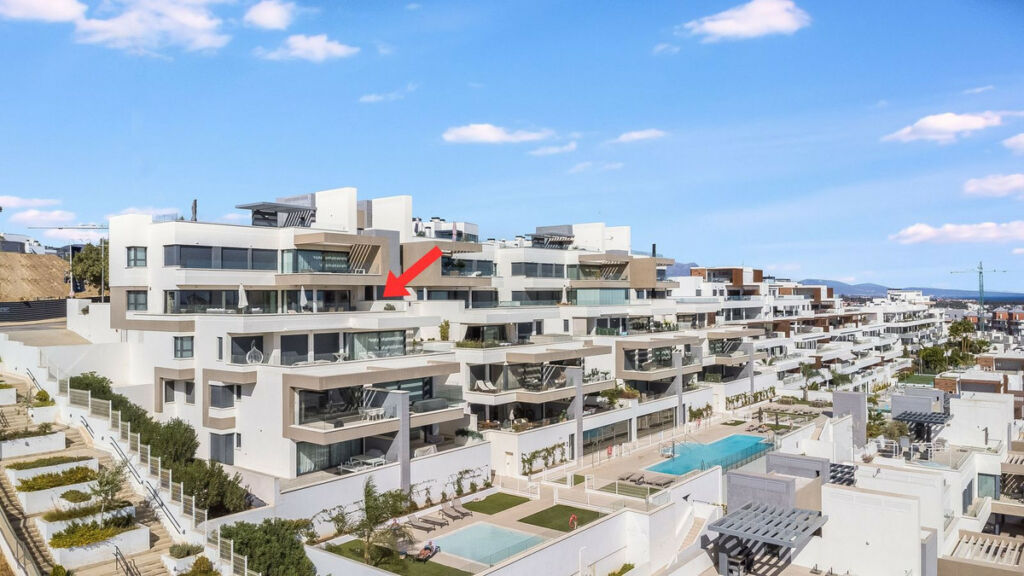 Top Floor Apartment Estepona Málaga - image 5