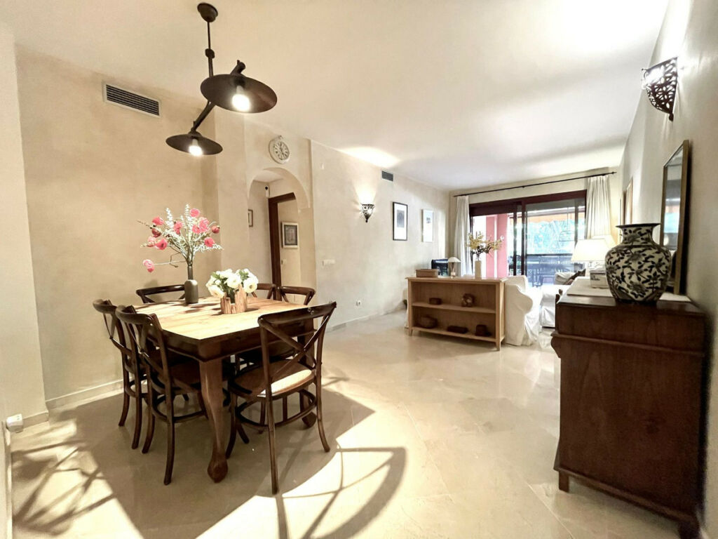 Ground Floor Apartment Los Monteros Málaga - image 5